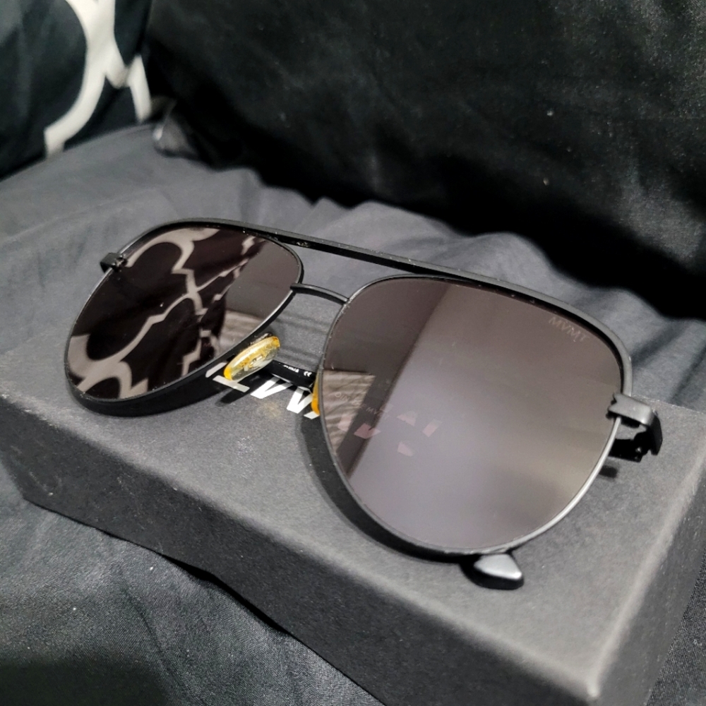 MVMT Maverick Aviator Sunglasses
